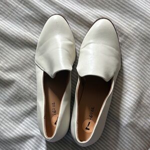 Vagabond Cream Leather Flats